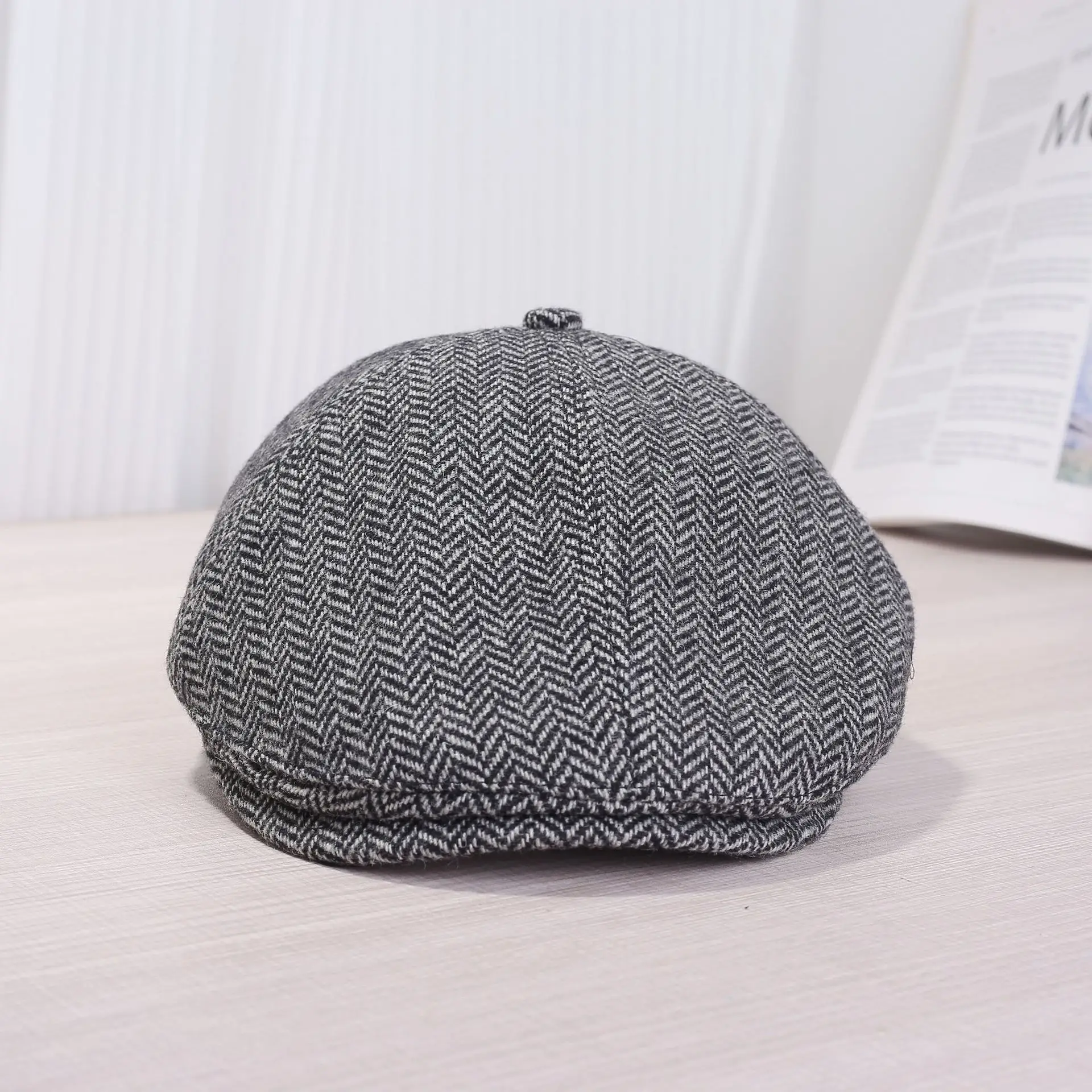 Women Duckbill Cap Autumn Winter Retro Brown Grey — feature 4