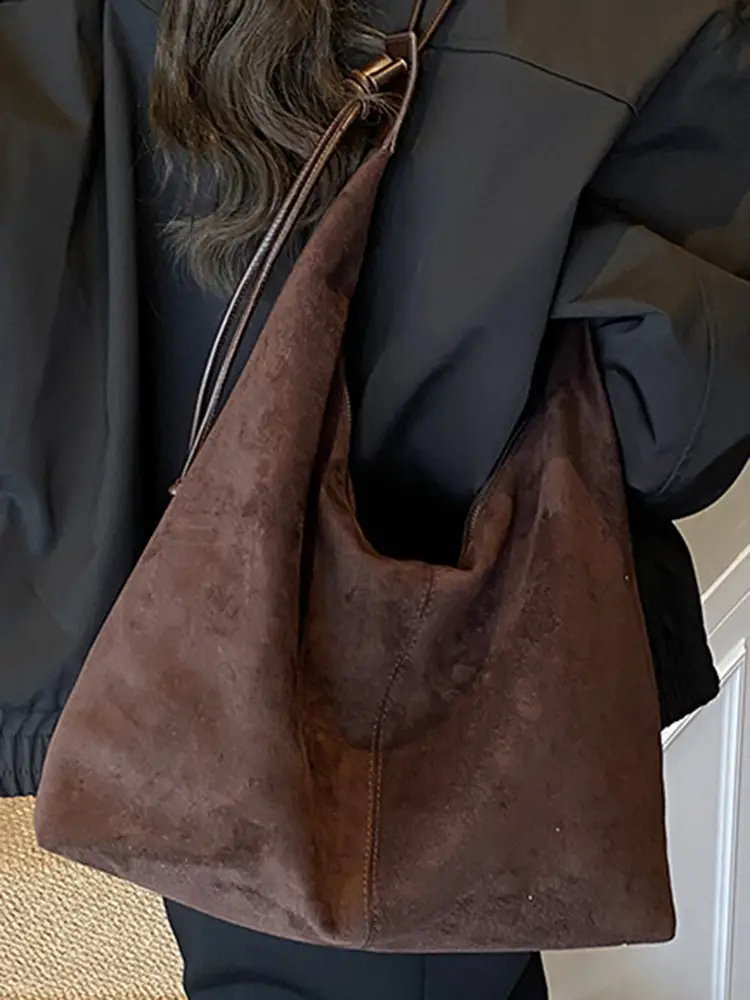 Frosted Armpit Bag Women Brown 2025 - Image 9
