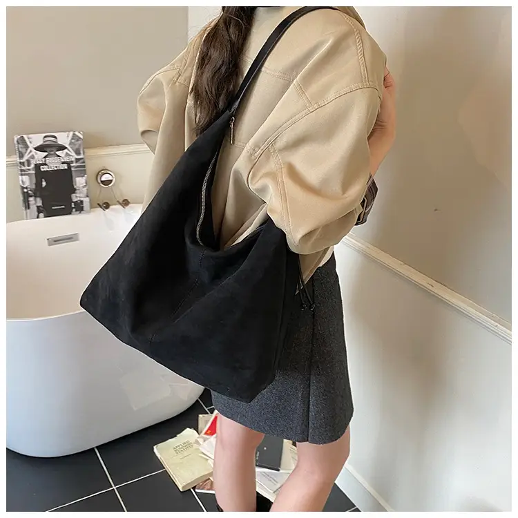 Frosted Armpit Bag Women Brown 2025 — feature 16