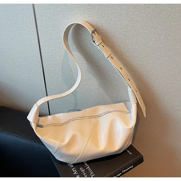 Red Leather Shoulder Bag for Women 2026 — feature 10