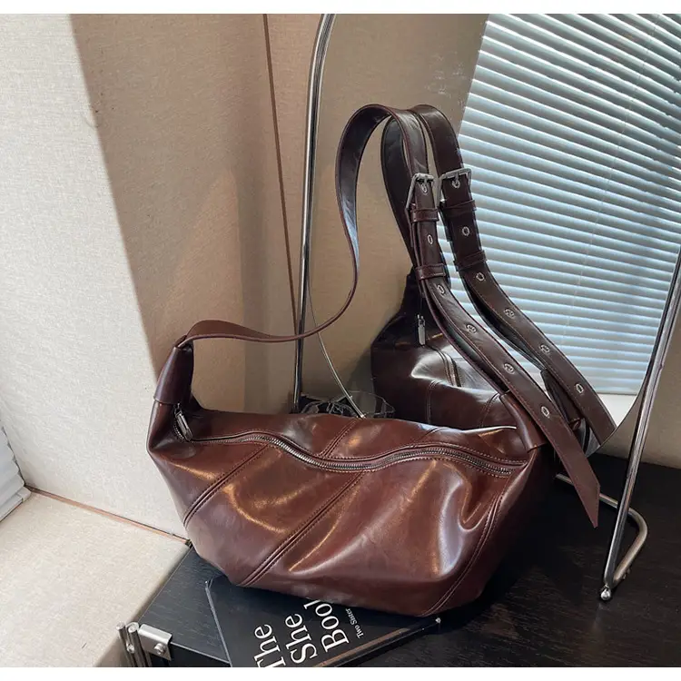 Red Leather Shoulder Bag for Women 2026 — feature 17
