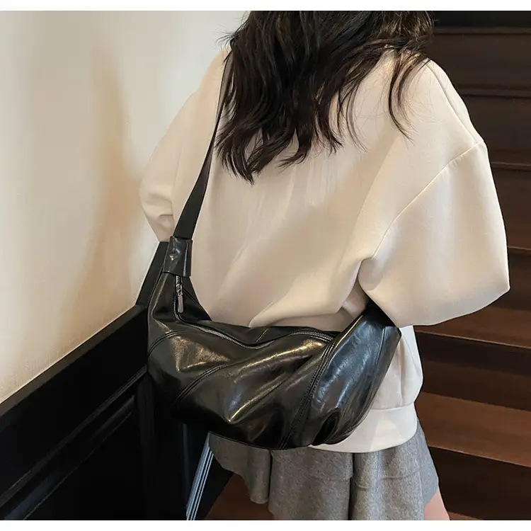 Red Leather Shoulder Bag for Women 2026 — feature 37