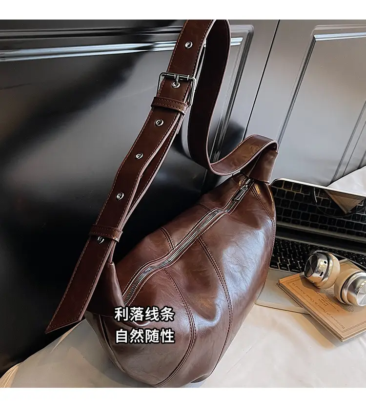 Red Leather Shoulder Bag for Women 2026 — feature 6