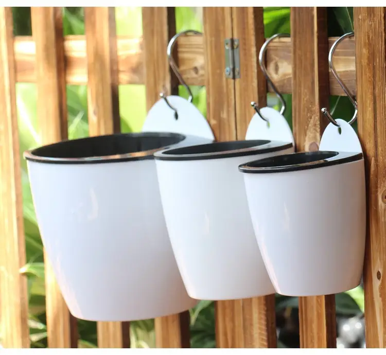 Lazy Plastic Flower Pot Resin Wall-Mounted Pot Self-Watering No-Watering Indoor Balcony Pothos Water Storage Planting Pot Thickened — feature 5