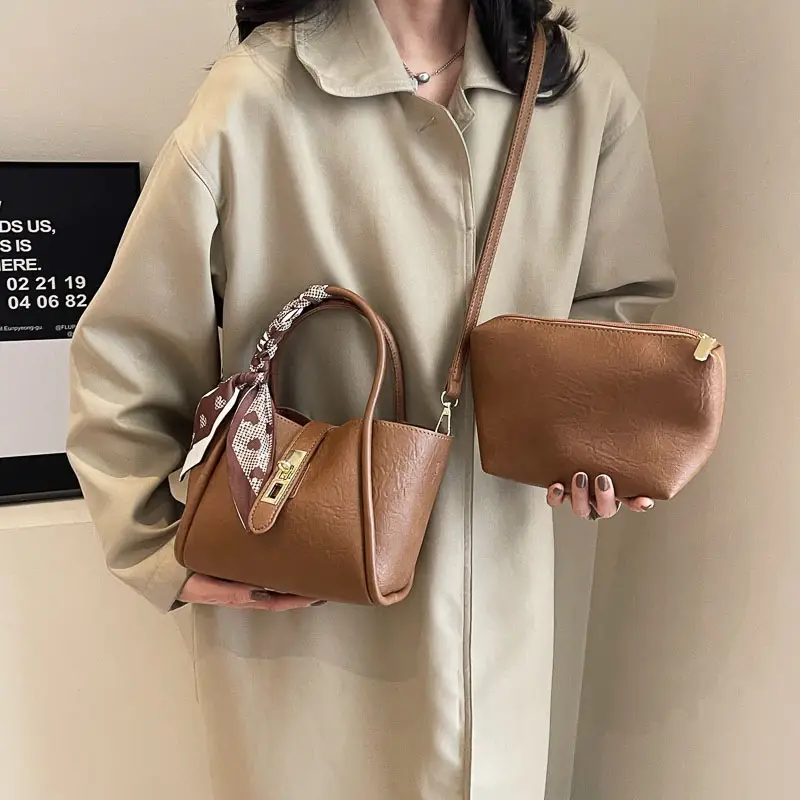 Retro Brown Crossbody Bag for Women with Logo - Image 6