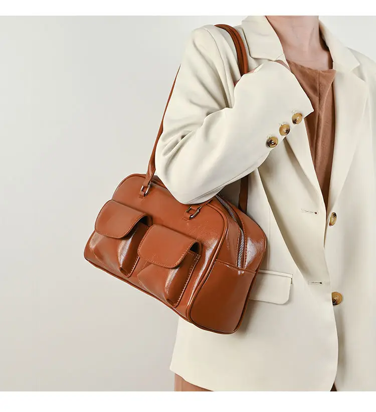Customized Korean Style Wax Leather Tote Bag Large Capacity — feature 4