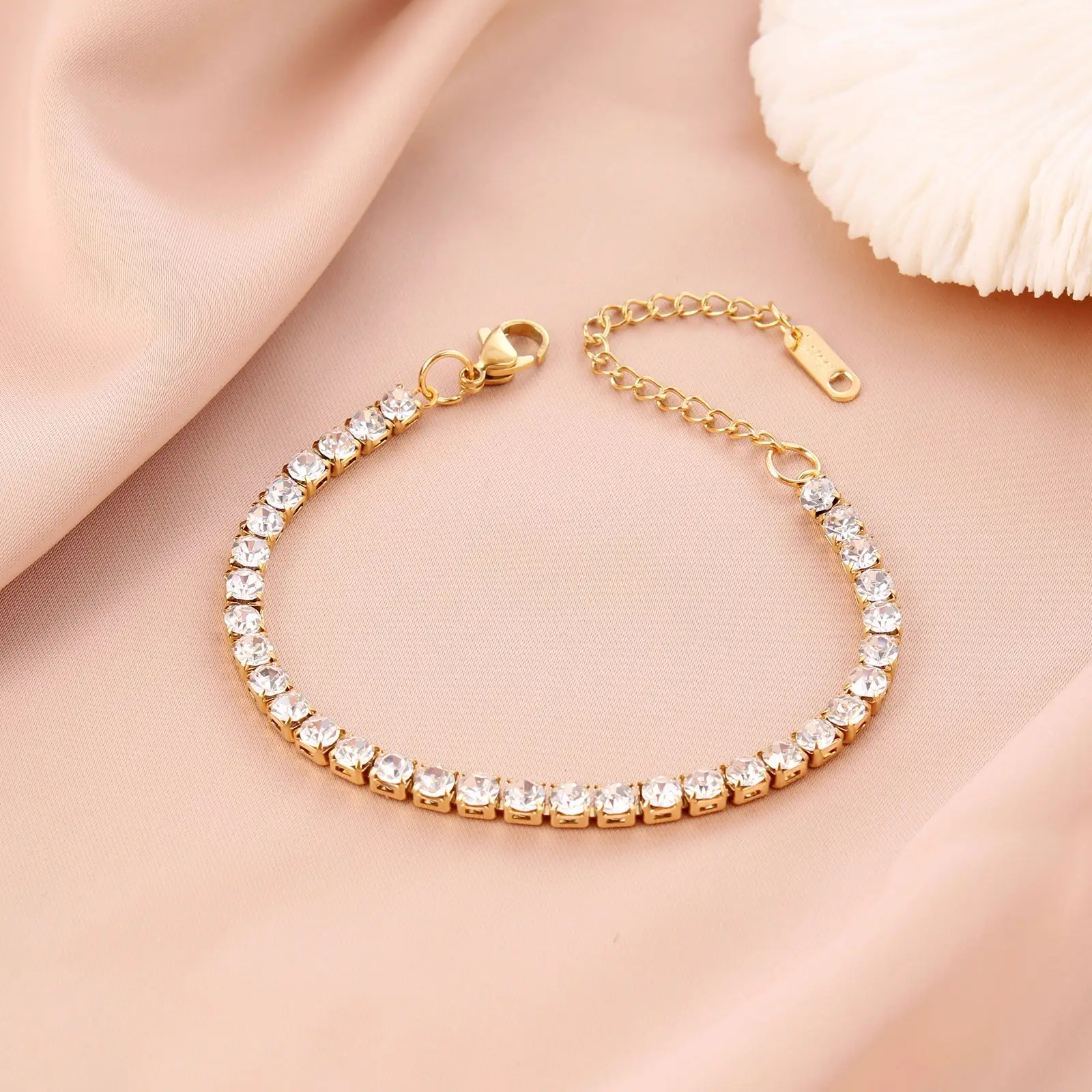 4mm Zircon Bracelet Light Luxury Gold Goldtone for Women β feature 3