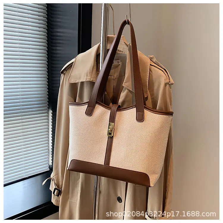 2026 Large Capacity Women's Tote Bag with Gold Plated Handle — feature 13