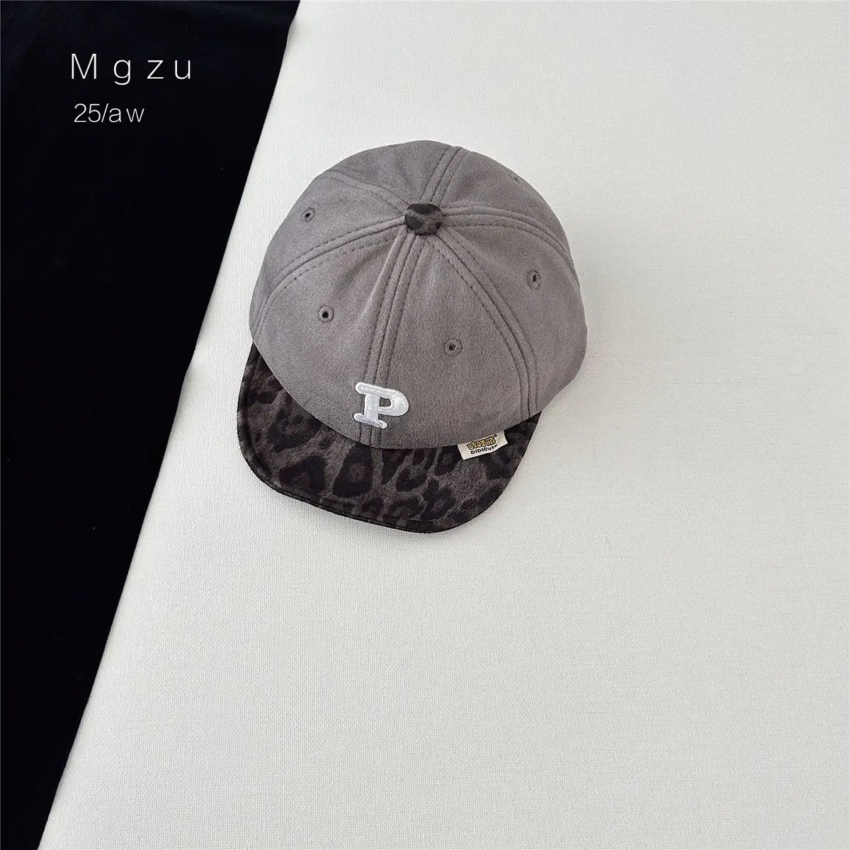 Kids Baseball Cap Black Leopard Print P Letter - Image 2