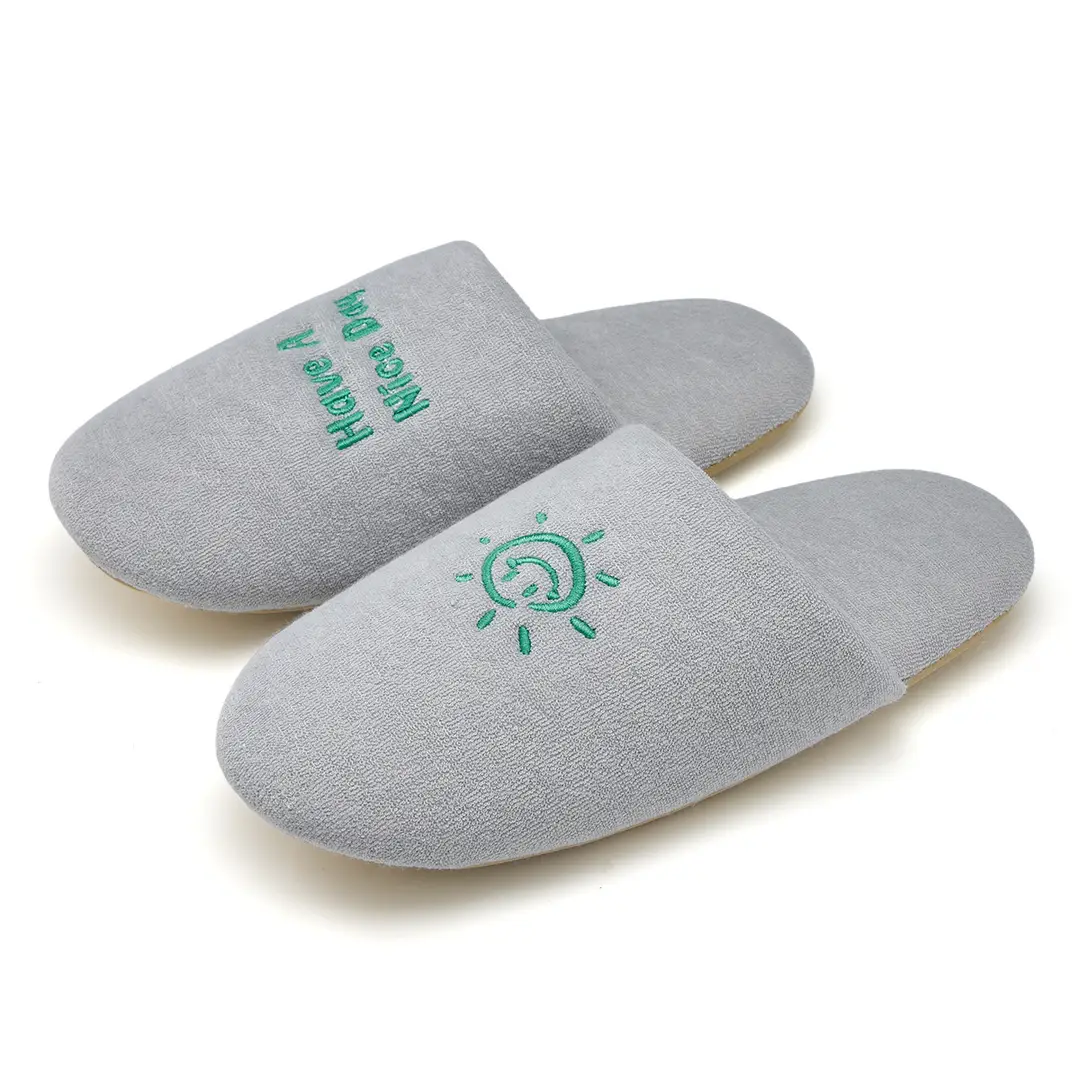 Adult Home Soft-Soled Slippers for Men 2025 New Spring & Fall Indoor Home Four-Season Slippers for Women Winter and Summer - Image 3