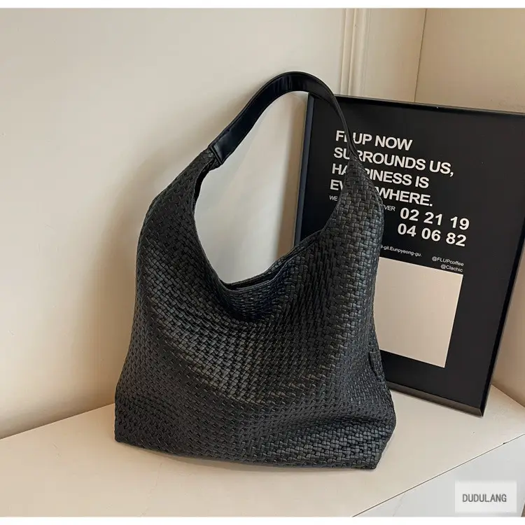 Retro Woven Shoulder Bag Black Large Capacity Women — feature 25