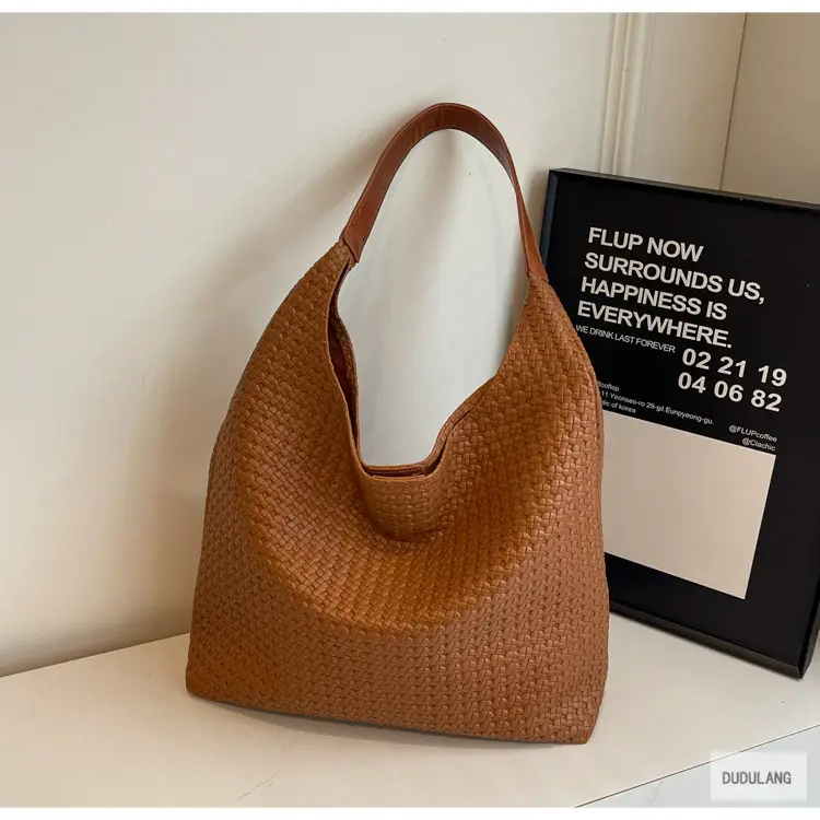 Retro Woven Shoulder Bag Black Large Capacity Women — feature 27