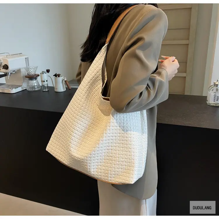 Retro Woven Shoulder Bag Black Large Capacity Women — feature 37