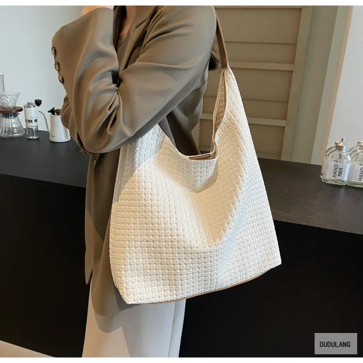 Retro Woven Shoulder Bag Black Large Capacity Women — feature 43