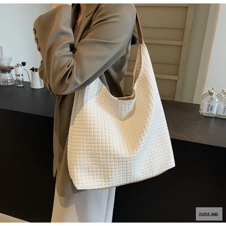 Retro Woven Shoulder Bag Black Large Capacity Women — feature 44