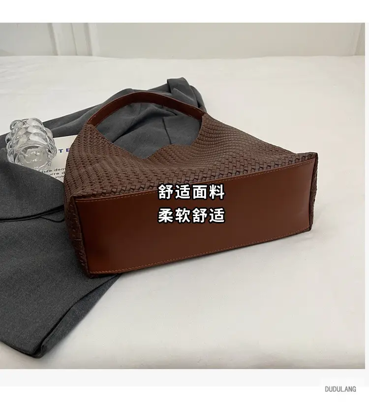 Retro Woven Shoulder Bag Black Large Capacity Women — feature 7