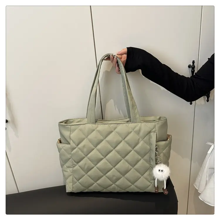 Black Quilted Women's Shoulder Bag 2026 New Model — feature 25