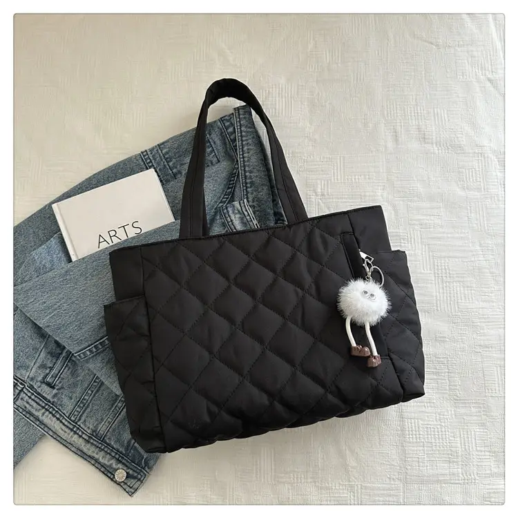 Black Quilted Women's Shoulder Bag 2026 New Model — feature 36