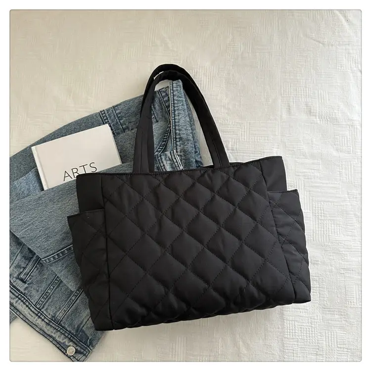 Black Quilted Women's Shoulder Bag 2026 New Model — feature 39