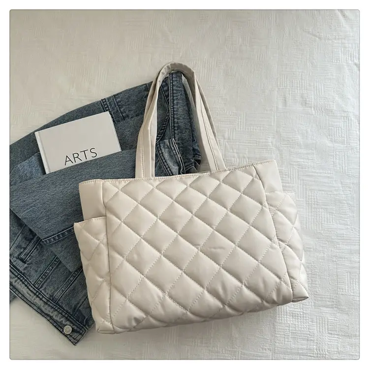 Black Quilted Women's Shoulder Bag 2026 New Model — feature 46