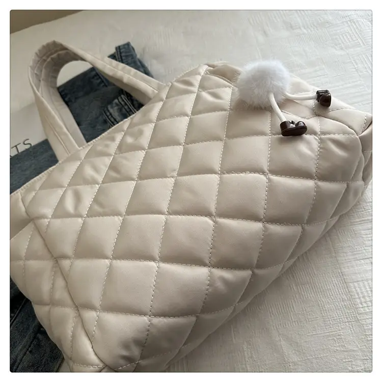 Black Quilted Women's Shoulder Bag 2026 New Model — feature 49