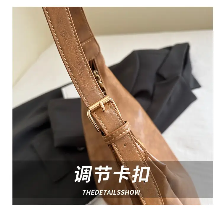 Black Leather Shoulder Bag for Women 2026 — feature 3