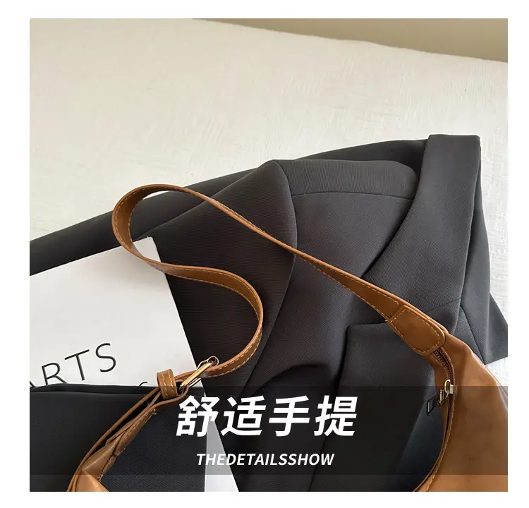 Black Leather Shoulder Bag for Women 2026 — feature 4