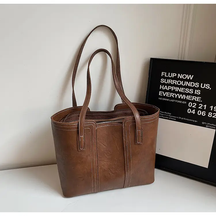 Brown Leather Large Capacity Women's Tote Bag — feature 15