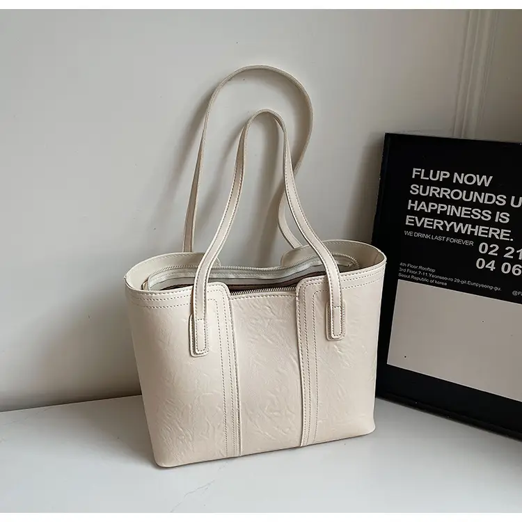 Brown Leather Large Capacity Women's Tote Bag — feature 17