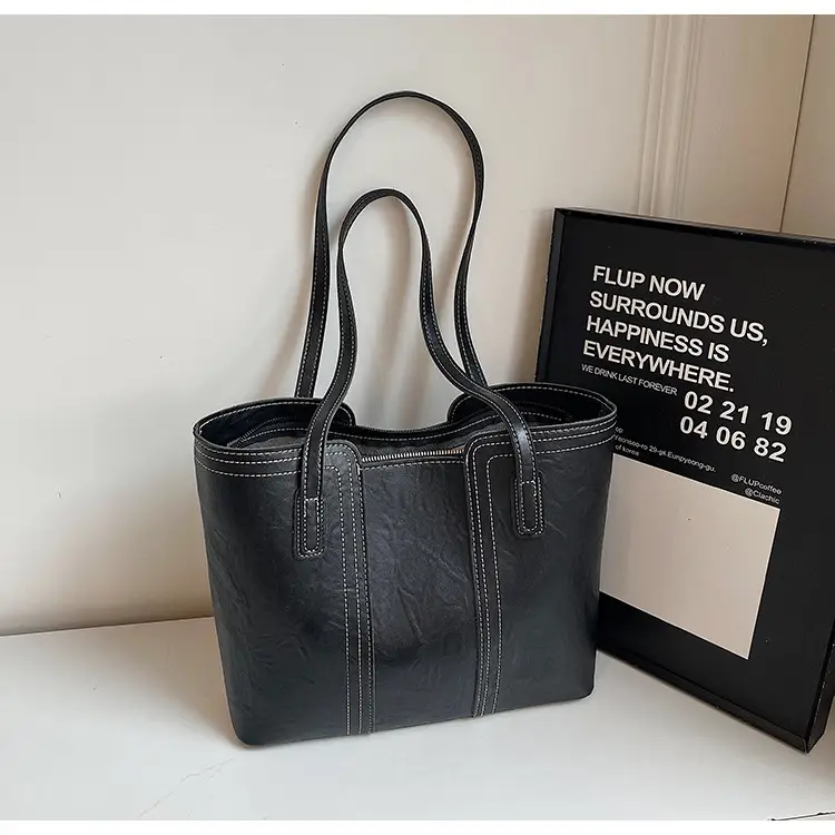 Brown Leather Large Capacity Women's Tote Bag — feature 18