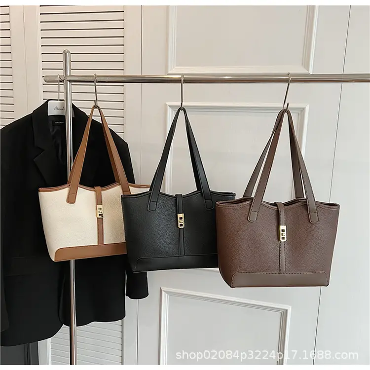 Black Vintage Women's Tote Bag with Gold Clasp — feature 13