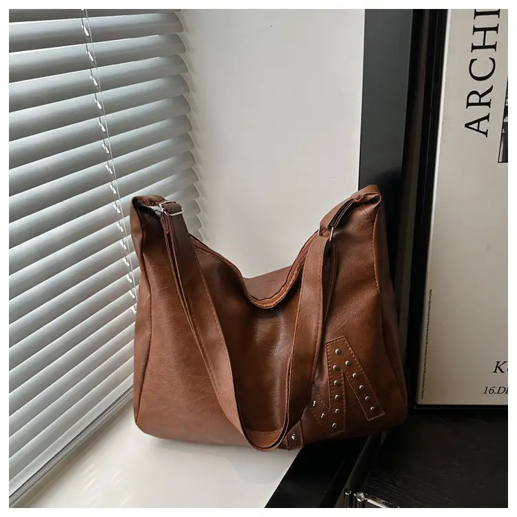 Brown Rivet Shoulder Bag Large Capacity Women — feature 21