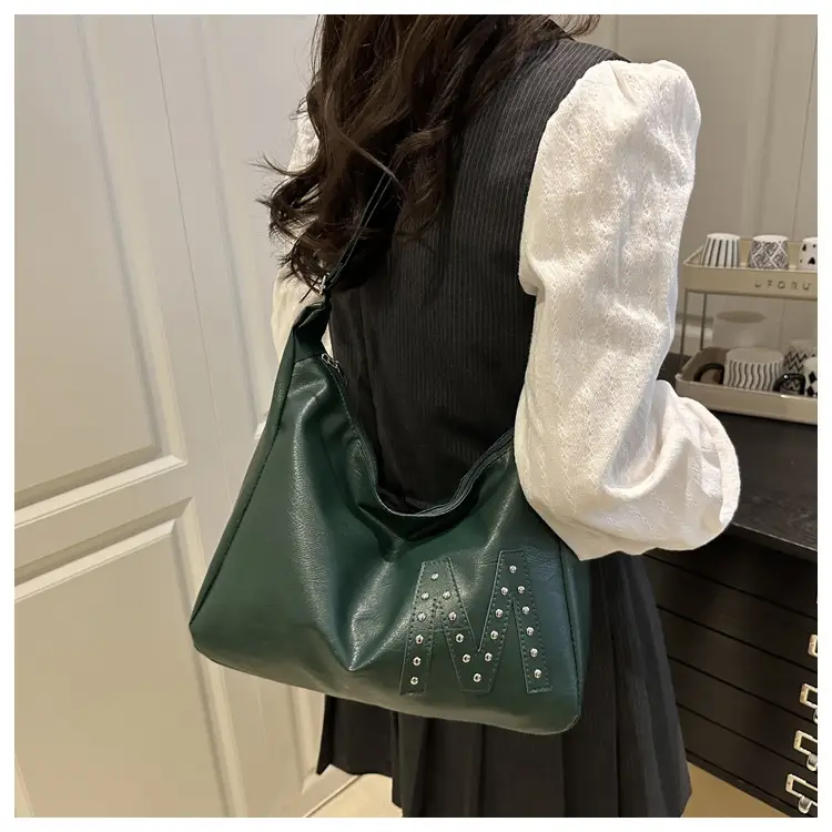 Brown Rivet Shoulder Bag Large Capacity Women — feature 9