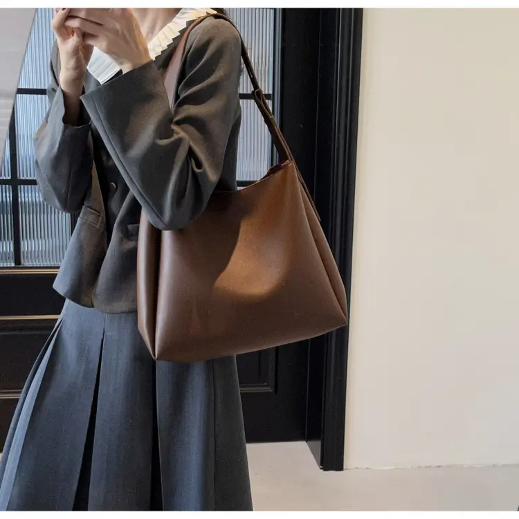 Women Retro Brown Bucket Bag Large Capacity 2025 — feature 20