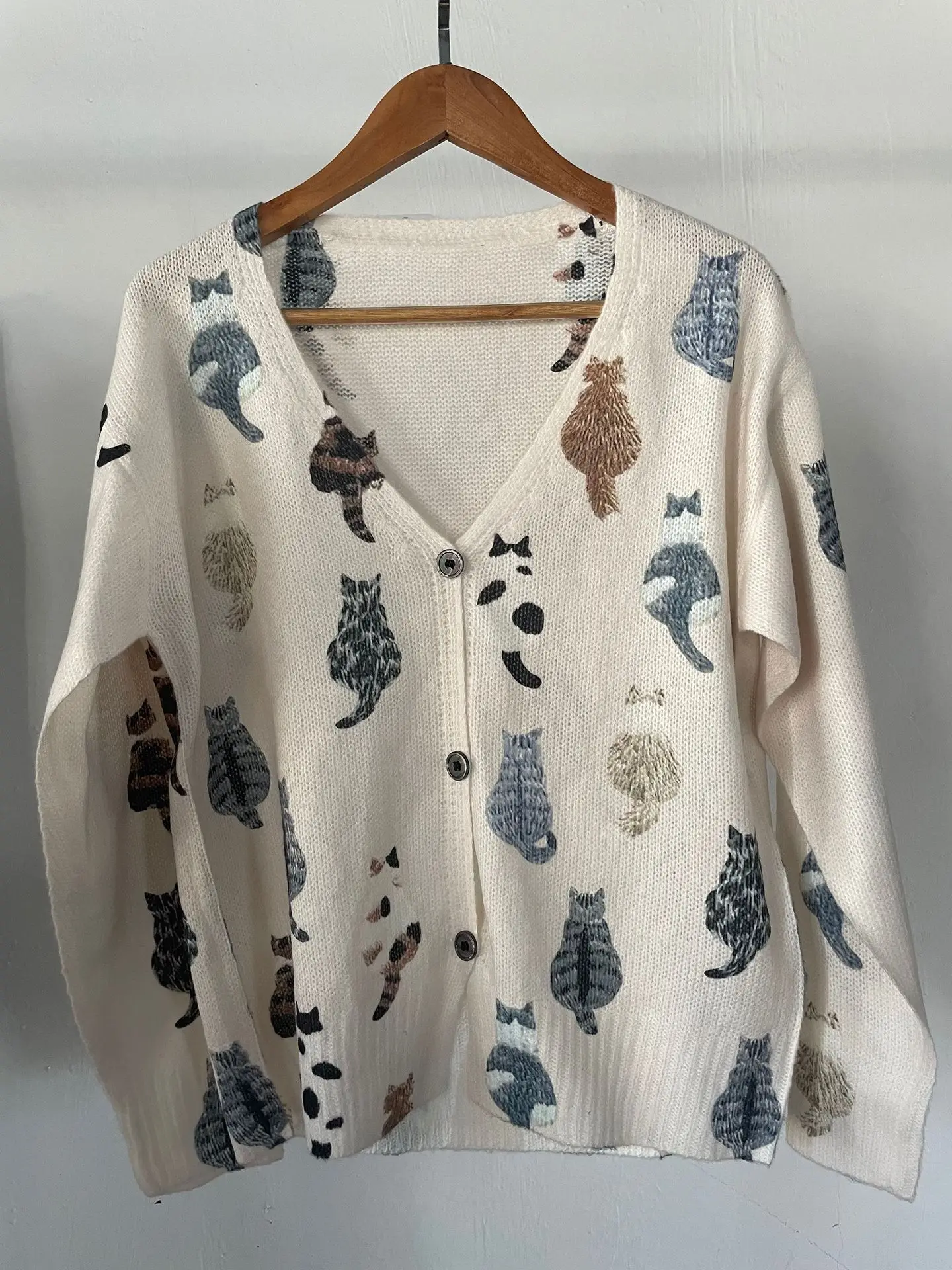 Ladies 3D Printed Iris Cardigan V Neck Sweater Autumn Winter - Image 3