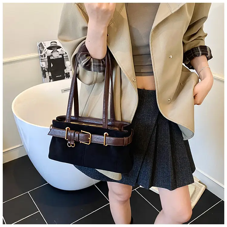 Women's Large Cap Leather Shoulder Bag Brown 2025 — feature 21