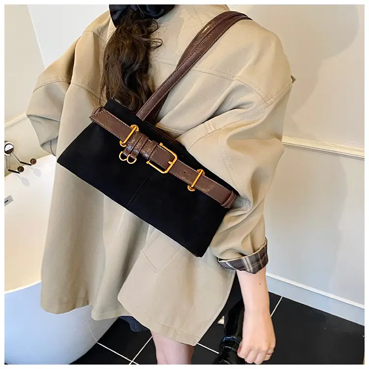 Women's Large Cap Leather Shoulder Bag Brown 2025 — feature 22