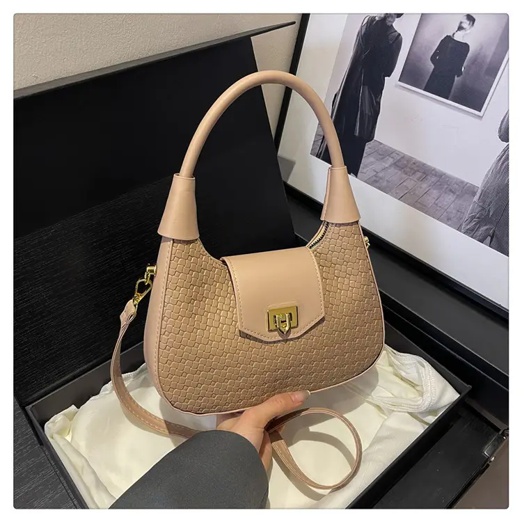 Red Woven Handbag for Women 2025 Casual Shoulder — feature 30