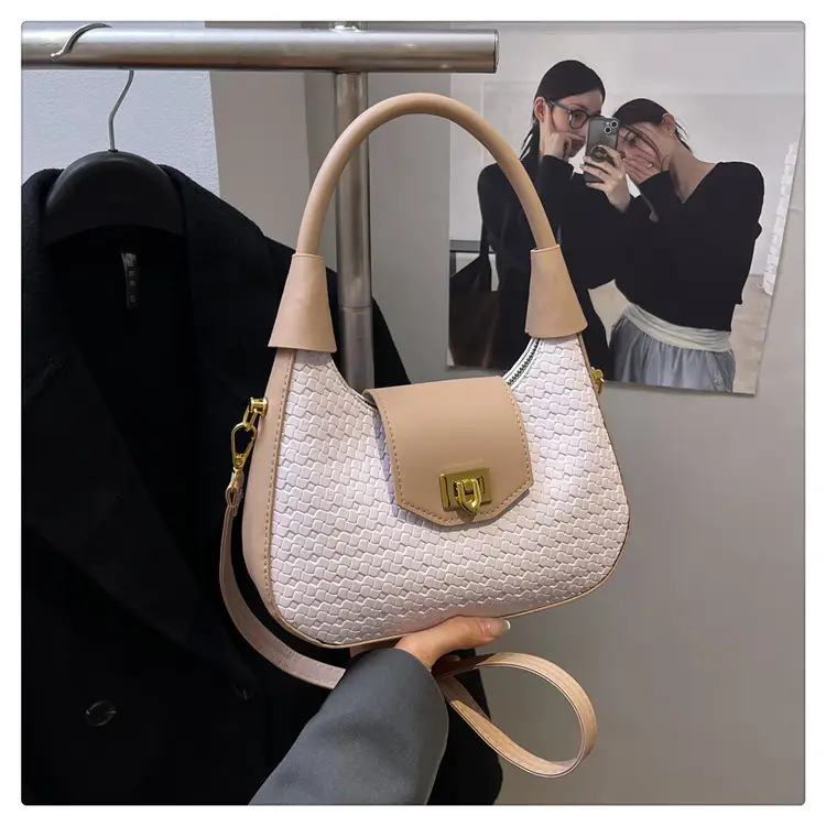 Red Woven Handbag for Women 2025 Casual Shoulder — feature 31