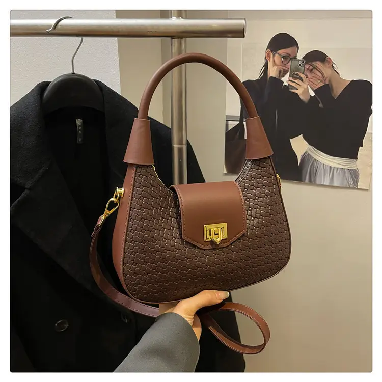 Red Woven Handbag for Women 2025 Casual Shoulder — feature 32