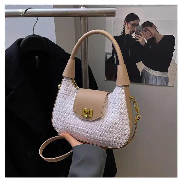 Red Woven Handbag for Women 2025 Casual Shoulder - Image 5