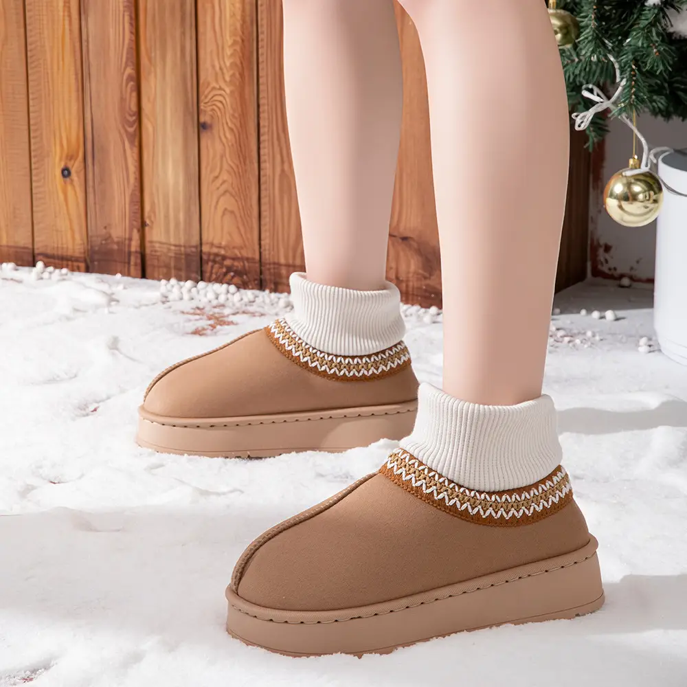 2025 New Snow Boots for Home and Outing, Warm and Thickeneded Cotton Slippers, Suede All-Inclusive Couple Style Cotton Slippers - Image 2