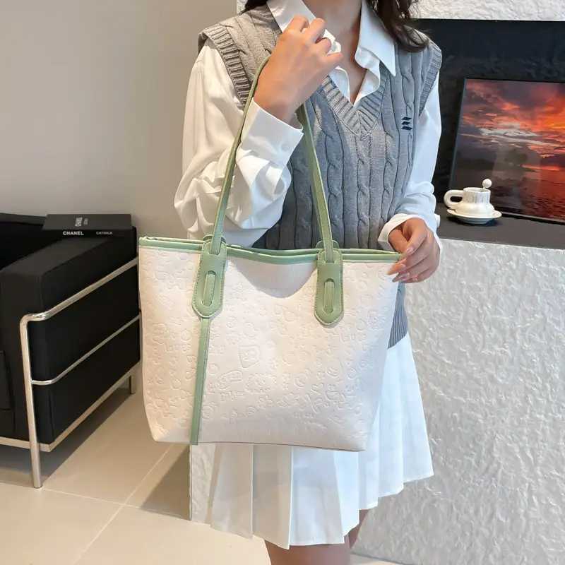 Women's White Textured Shoulder Bag with Green Handles - Image 6
