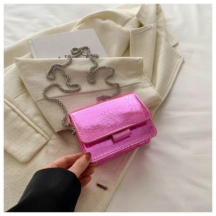 Mirror Patent Leather Chain Crossbody Bag for Women — feature 14
