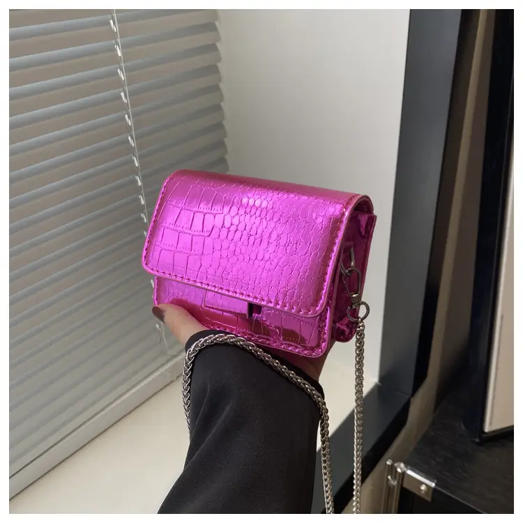 Mirror Patent Leather Chain Crossbody Bag for Women — feature 19