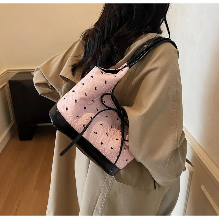 White Bow Armpit Bag for Women 2025 — feature 11