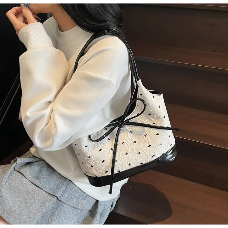 White Bow Armpit Bag for Women 2025 — feature 14