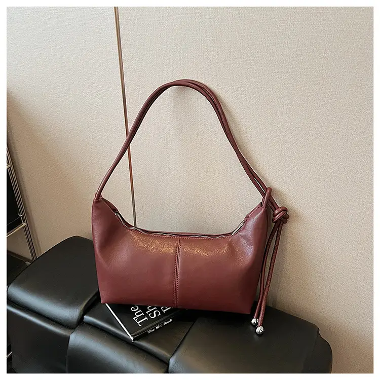 Women Large Capacity Crossbody Bag Brown Leather 2025 — feature 14