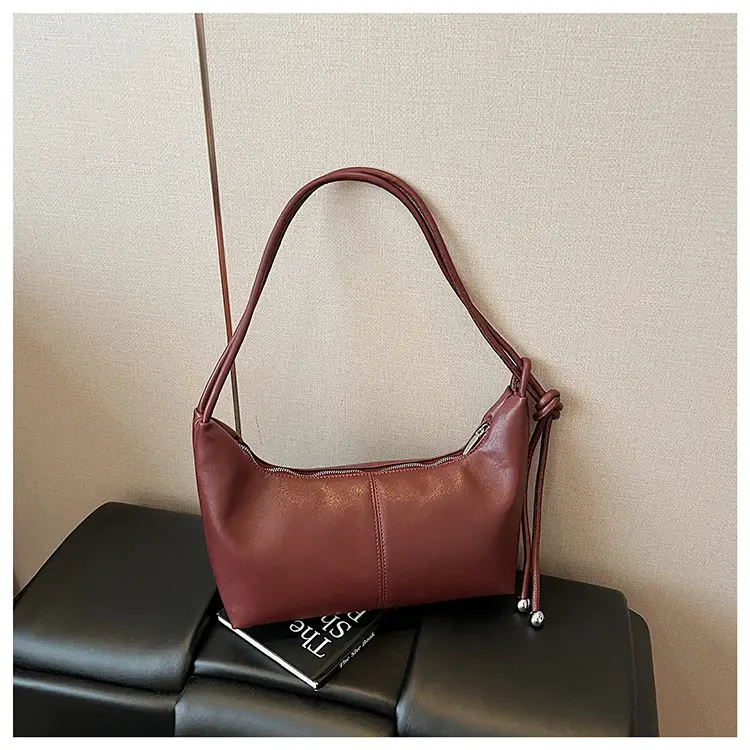 Women Large Capacity Crossbody Bag Brown Leather 2025 — feature 15