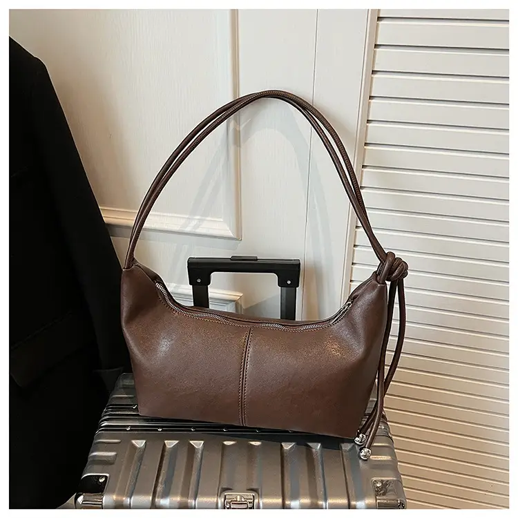 Women Large Capacity Crossbody Bag Brown Leather 2025 — feature 20